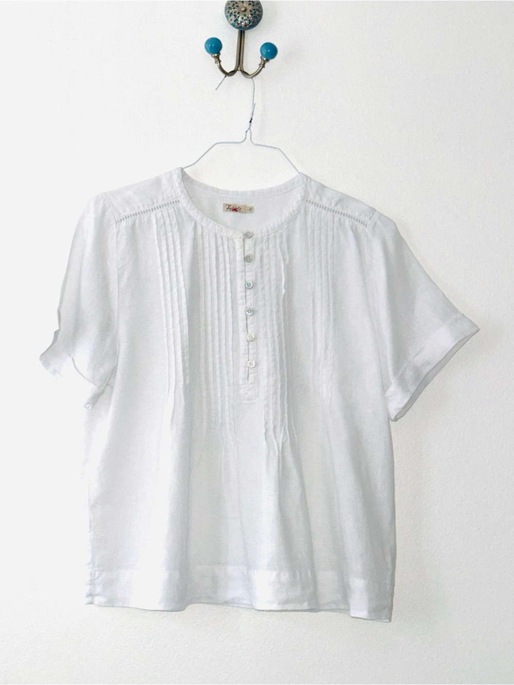 Faherty Women’s 100% Linen White Pintuck Blouse